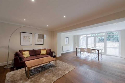 4 bedroom terraced house to rent, Harley Road, London, NW3