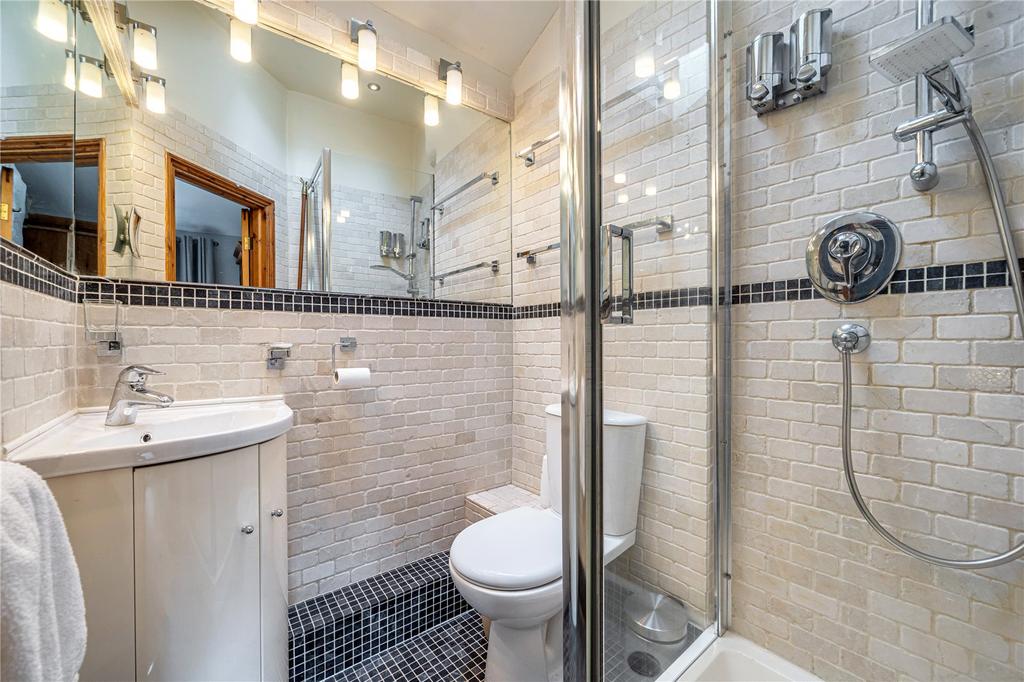 Ensuite