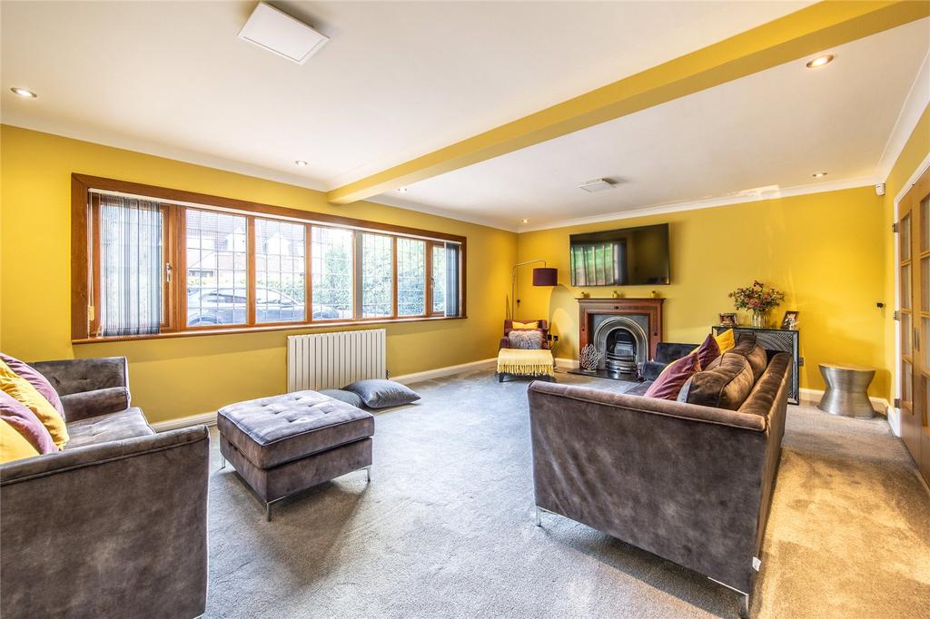 Singlewell Road, Gravesend, Kent, DA11 4 bed detached house for sale