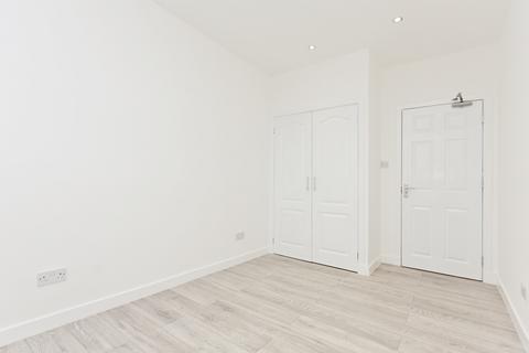 2 bedroom flat to rent, Menzies Road, Aberdeen AB11