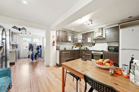 6 bedroom semi-detached house for sale, Buckingham Road, Stratford, E15