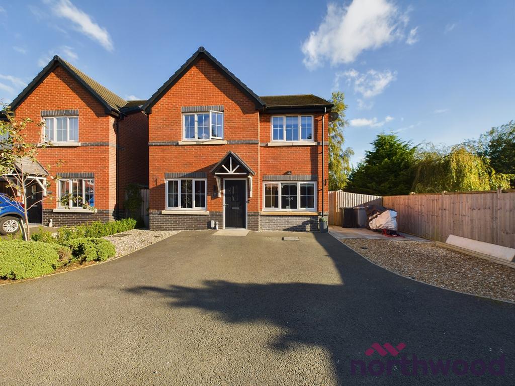 Diamond Close, Shavington, CW2 4 bed detached house for sale £330,000