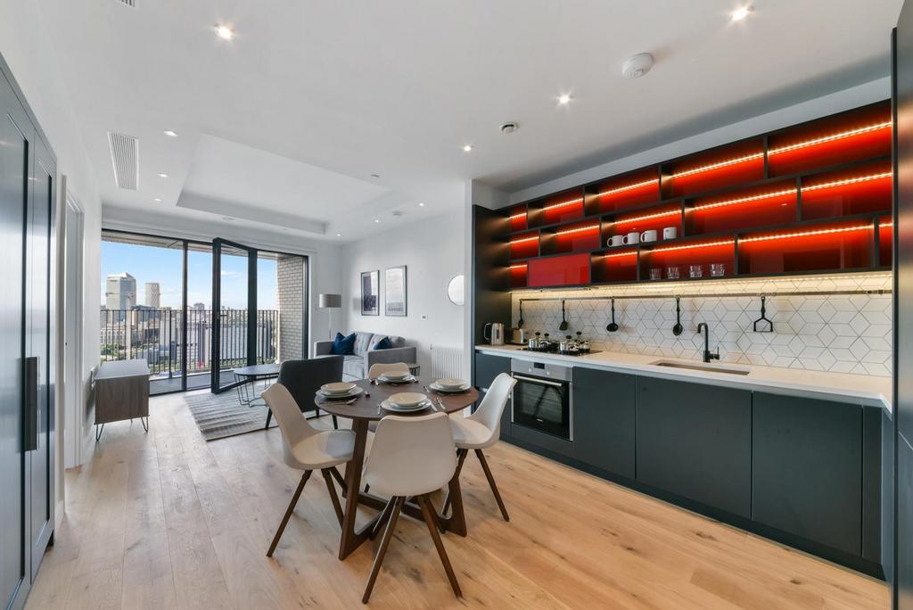 Corson House, London City Island... 1 bed flat £2,383 pcm (£550 pw)
