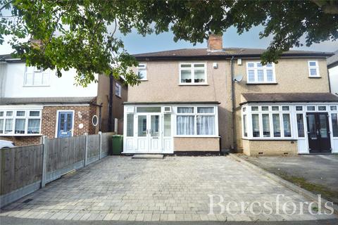 5 Clive Road, Romford, RM2 5SP
