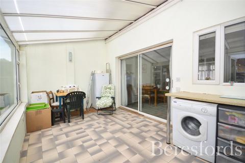5 Clive Road, Romford, RM2 5SP