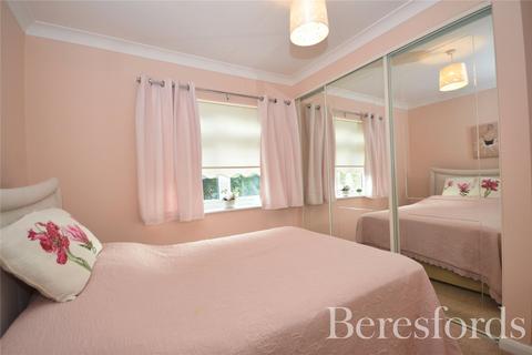 5 Clive Road, Romford, RM2 5SP
