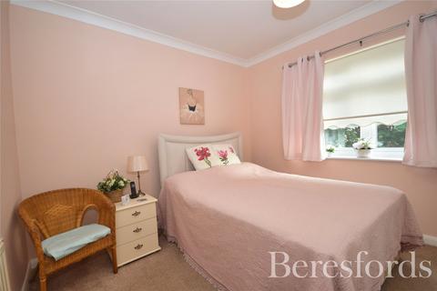 5 Clive Road, Romford, RM2 5SP