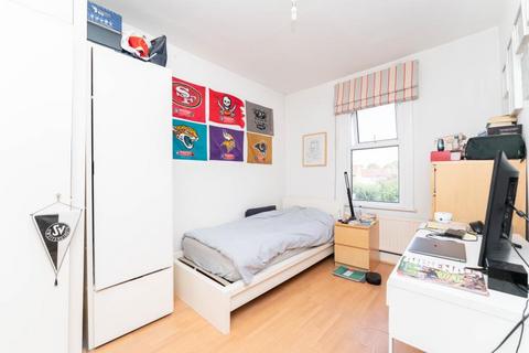 62 Curzon Road, London, W5 1NF