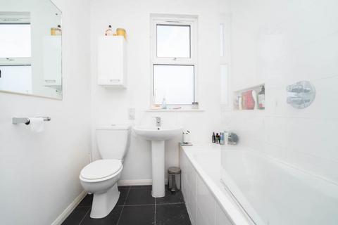 62 Curzon Road, London, W5 1NF