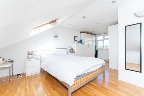 62 Curzon Road, London, W5 1NF