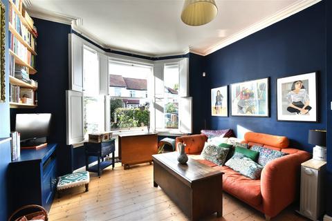 Lower Flat, 13 Farren Road, London, SE23 2DZ