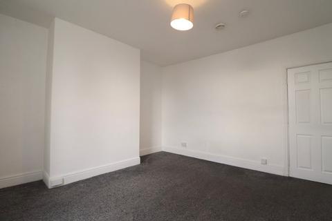 1 bedroom flat to rent, Southfield Mount, Leeds, LS12