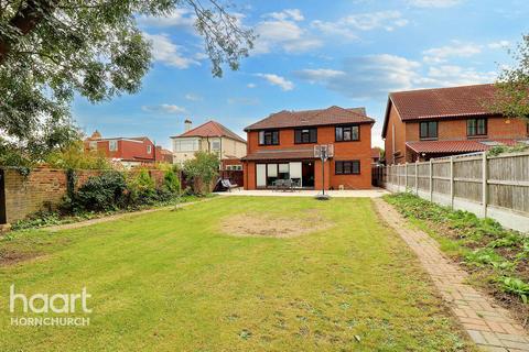 4 bedroom detached house for sale, Hyland Close, HORNCHURCH