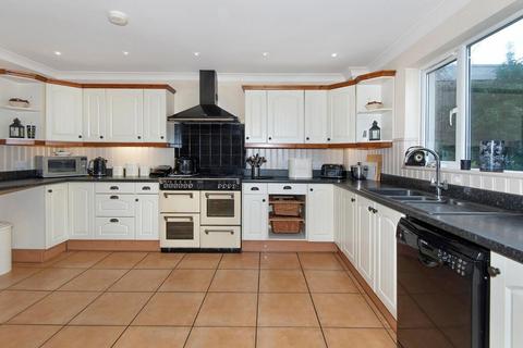 5 bedroom detached house for sale, St Peters Road, Broadstairs, CT10 2AQ