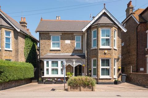 5 bedroom detached house for sale, St Peters Road, Broadstairs, CT10 2AQ