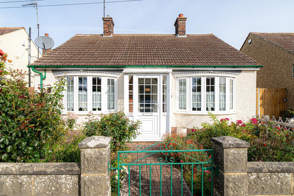 Ethelbert Road, Faversham, ME13 2 bed detached bungalow for sale £450,000
