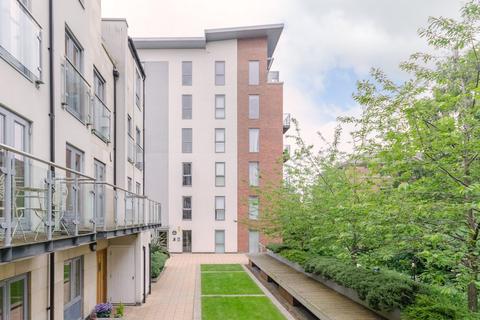 2 bedroom flat for sale - Cordwainers Court, Hungate, York, YO1