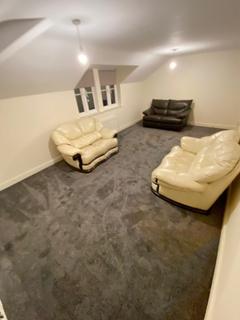 2 bedroom flat to rent, Flat 3, Bondgate, Green Lane HG4 1QQ