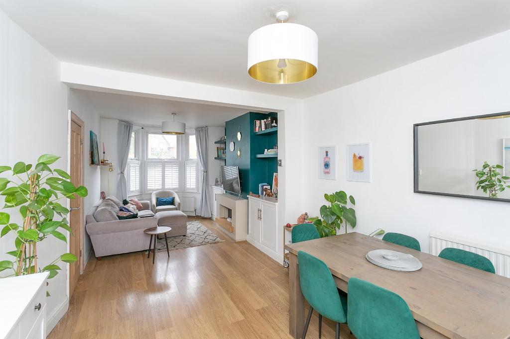 Elfrida Road, Watford, Hertfordshire, WD18 2 bed terraced house for