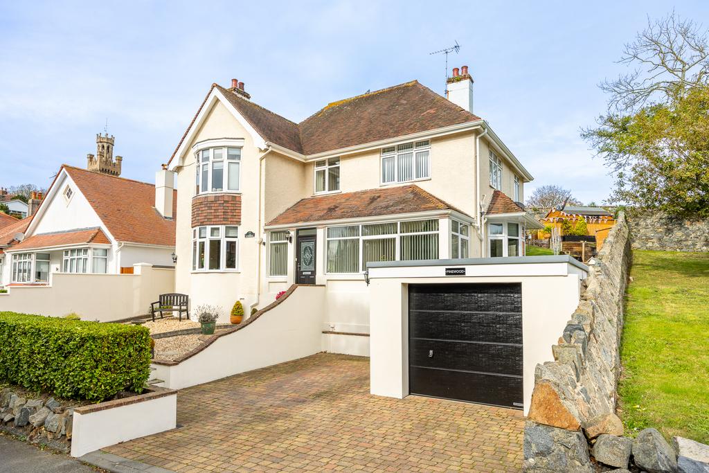 Monument Gardens, St. Peter Port, Guernsey 3 bed property for sale £
