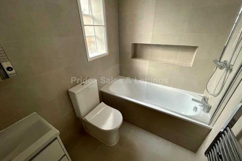 undefined, High Street, Lincoln