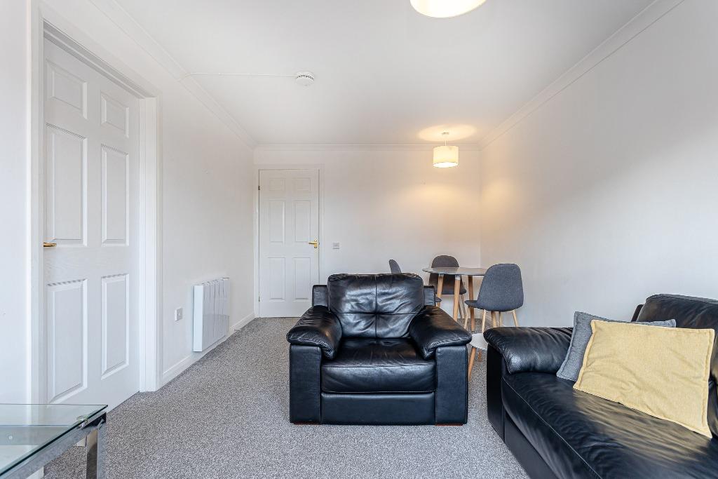 James Street, Riverside, Stirling, FK8 1 bed flat £695 pcm (£160 pw)
