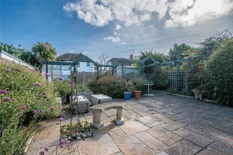 14 Dulverton Close, Westcliff-on-sea, SS0 0HS