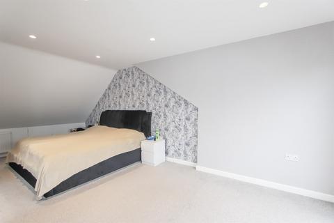 4 bedroom end of terrace house to rent, Albert Road, Hendon, NW4