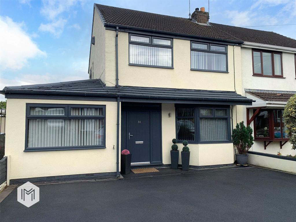 Sandfield Crescent, Glazebury, Warrington, Cheshire, WA3 5NF 4 bed semi