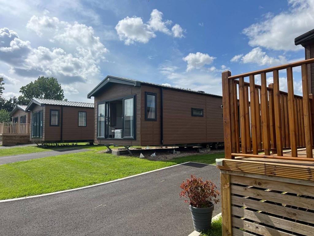 Dalton on Tees North Yorkshire 2 bed static caravan for sale £74,995
