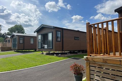2 bedroom lodge for sale, Dalton on Tees North Yorkshire