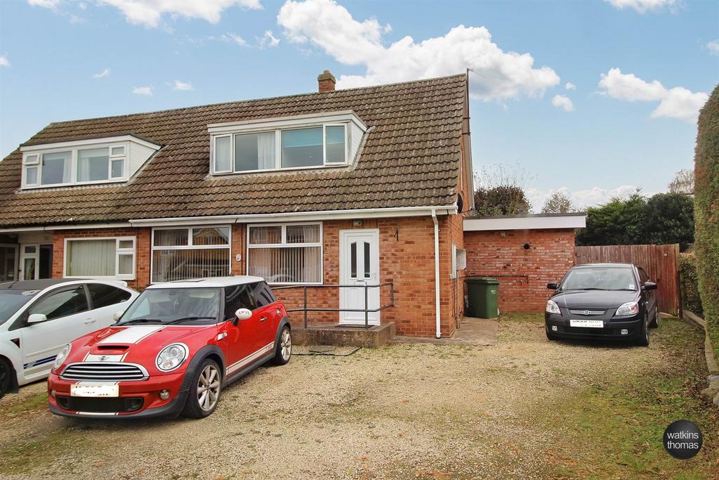 Syers Croft, Clehonger, Hereford, HR2 3 bed semidetached house for