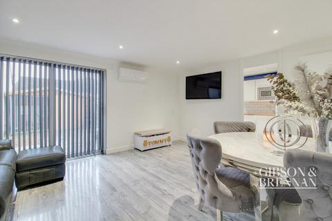 45 Broomfields Place, Basildon, SS13 3LJ