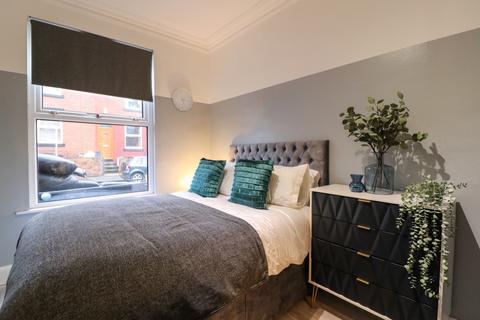 undefined, Leeds LS6
