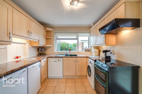 16 Townsend Road, Tiptree, Colchester, CO5 0ND