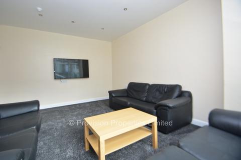 8 bedroom semi-detached house to rent, St Michaels Villas, Headingley LS6