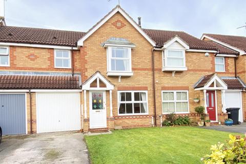 3 bedroom terraced house to rent, St Georges Walk, Harrogate, HG2 9DX