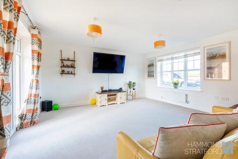 20 Bennett Crescent, Hethersett, Norwich, NR9 3FS