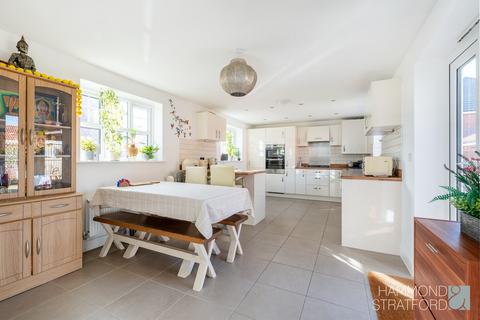 20 Bennett Crescent, Hethersett, Norwich, NR9 3FS