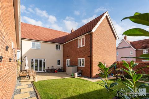 20 Bennett Crescent, Hethersett, Norwich, NR9 3FS