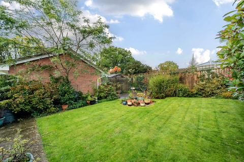 2 bedroom detached bungalow for sale, Bovey Tracey, Newton Abbot