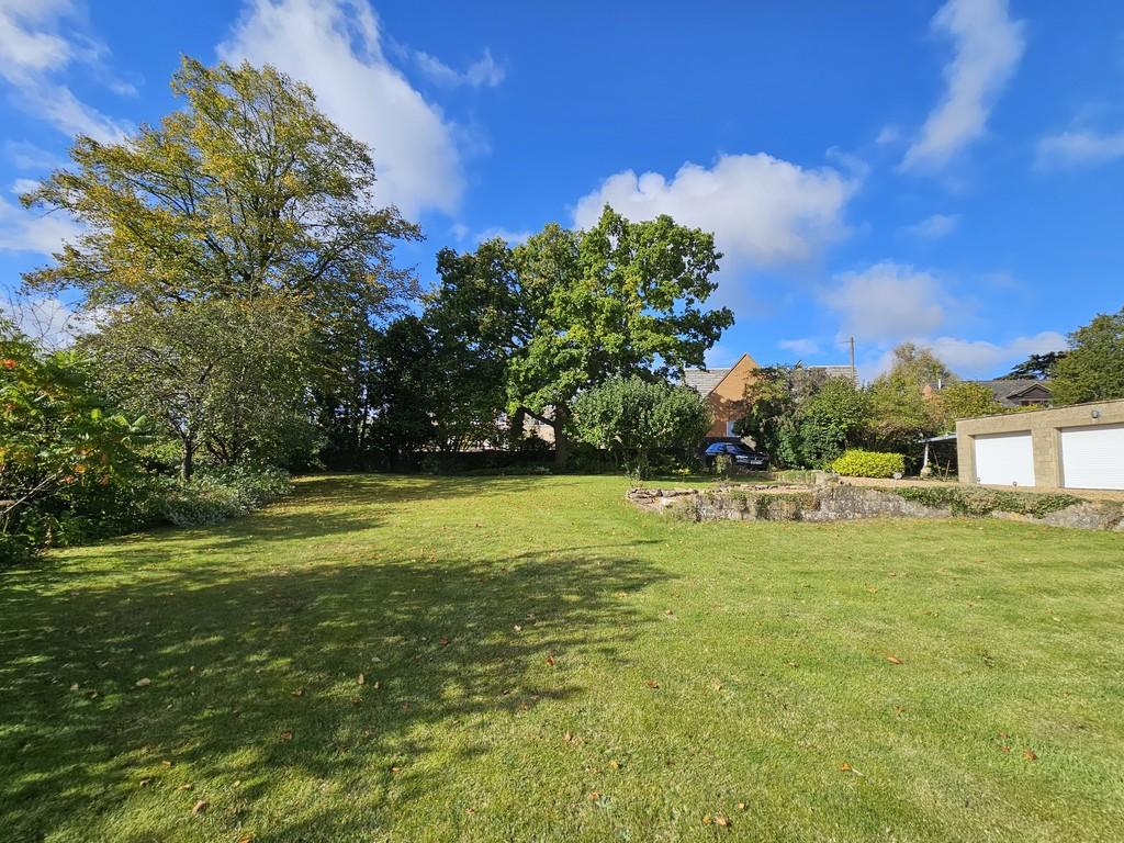 Buckingham Road, Brackley 4 bed detached house for sale £795,000