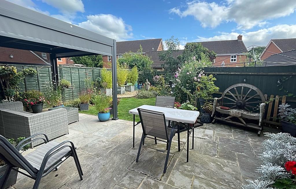 Patio to rear garden 1