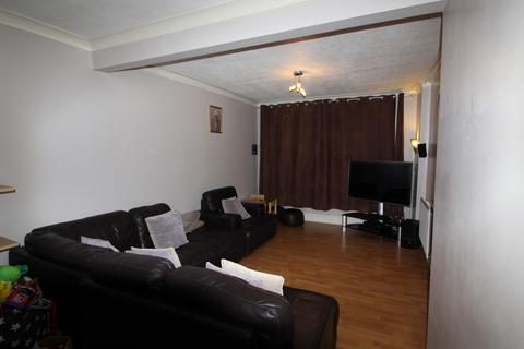 3 bedroom terraced house for sale, Allenby Road, Southall