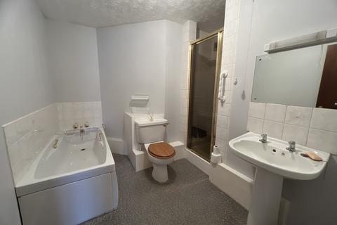 2 bedroom flat for sale, Trefechan, Aberystwyth SY23