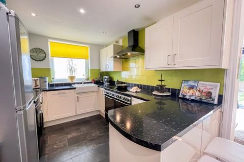 3 bedroom detached house for sale, Lower Northam Road, Hedge End, SO30 4FQ