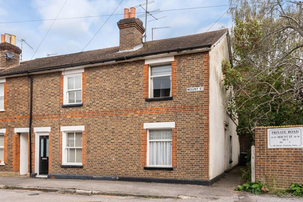 Mount Street, Dorking NO CHAIN 2 bed end of terrace house for sale