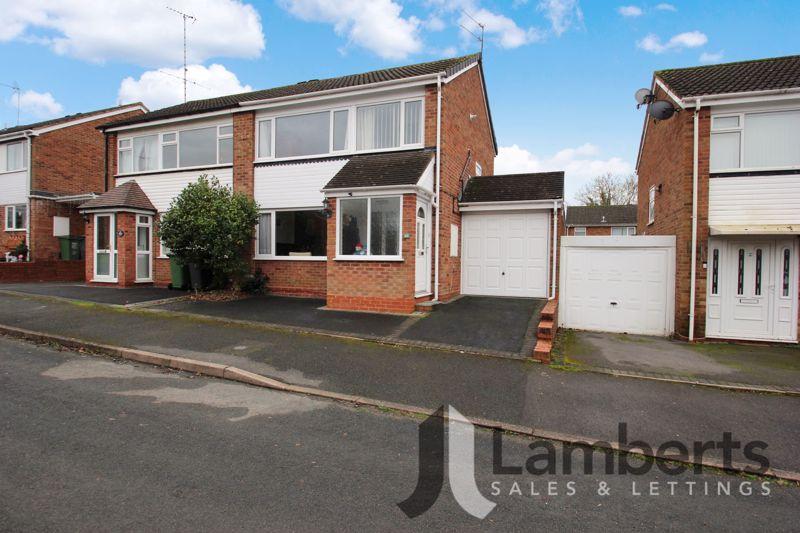 Cheswick Close, Winyates Green, Redditch 3 bed semidetached house for