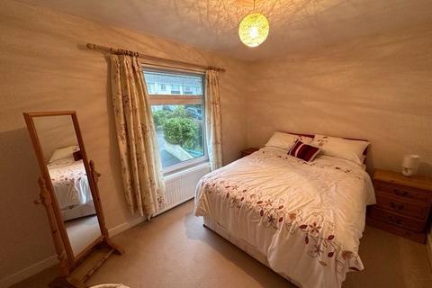 6 Midway Drive, Truro, TR1 1NG