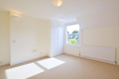 2 bedroom apartment for sale, Thornton Avenue, London